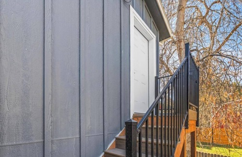 Sunset Apartamento | Cozy and Comfortable Studio with Kitchenette and Work Space