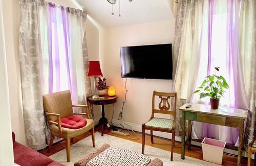 Silverton Casa | Acogedor y cómodo con muebles antiguos. 2 dormitorios, sala de estar, baño completo.
