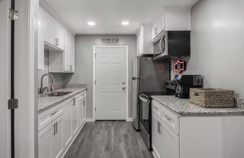 Amarillo Casa | Cozy and comfy 1-bedroom home w/ washer-dryer set, located right on Rt 66
