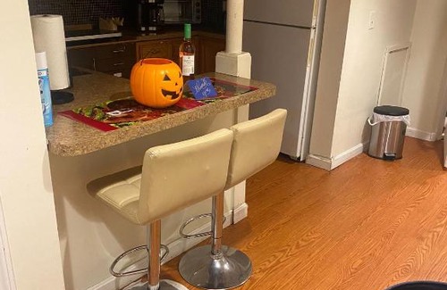 Lynn Casa | Cozy and comfy, Salem and Boston, free parking
