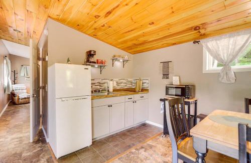 Blairsville Apartamento | Cozy and Convenient Blairsville Cabin with Deck!