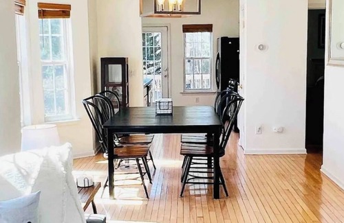 Durham Casa | Cozy and Convenient to Everything!