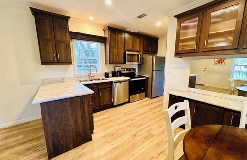 Crystal River Cabina | Cozy and fully equipped cabin in Crystal River Fl. Screened-In outdoor pool.