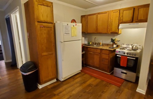 West Monroe Casa | Cozy and In the Middle of it all 2br/1ba - Extended Stay!