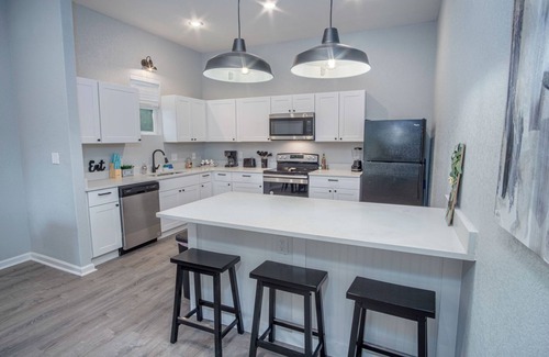 Near East Side Casa | Cozy and Lovely 2BR 2BA Apt#a Near Lively Downtown