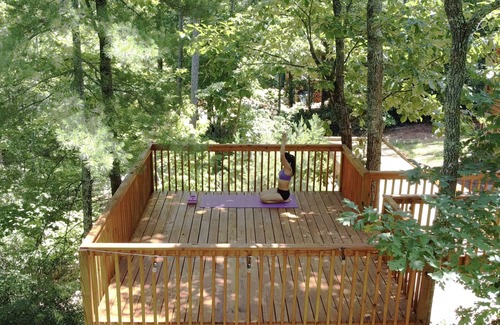 Lake Lure Chalet De Esquí | cozy and modern chalet in nature, outside hot tub!
