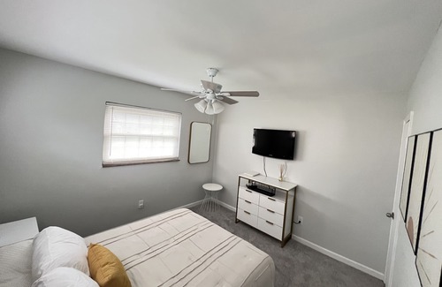 West Price Hill Casa | Cozy and Modern Home close to Downtown!