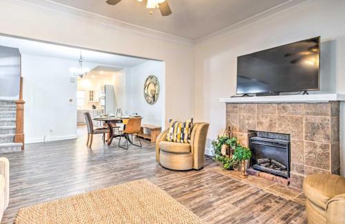 Meridian-Kessler Casa | Cozy and Modern Indy House about 5 Mi to Downtown!
