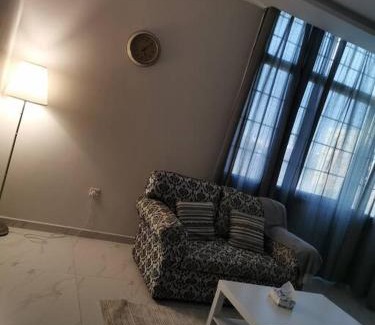 Al Kura Apartamento | Cozy and modern