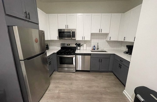 University Village / Little Italy Hotel | Cozy and Modern Stay in the Heart of C