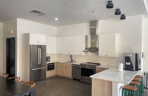 University Village / Little Italy Hotel | Cozy and Modern Stay in the Heart of C
