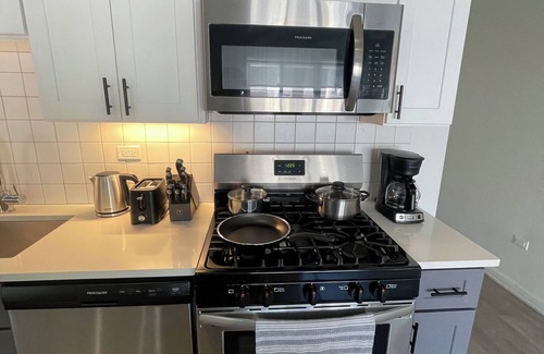 University Village / Little Italy Hotel | Cozy and Modern Stay in the Heart of C