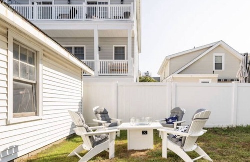 Riviera Cabaña | Cozy and nostalgic family friendly shore home