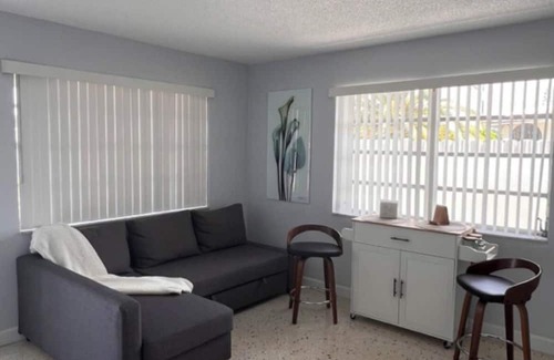 Flagami Casa | Cozy and Private Guest House by Miami Airport