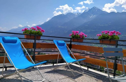 Aosta Casa | Cozy and quiet apartment with fantastic panoramic views.