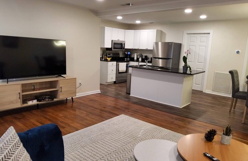 Driftwood Casa | Cozy and quiet getaway close to Park & Bay