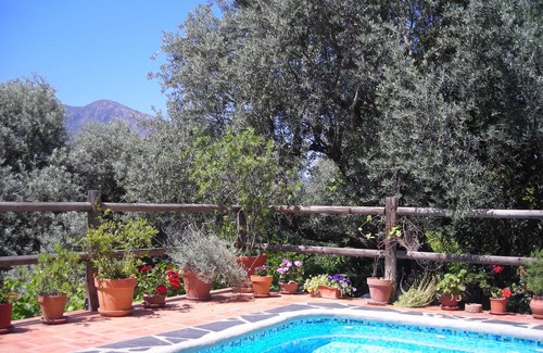 Agustinos Cabaña | Holidaycottage acogedor y tranquilo con piscina privada, climatizable y vistas impresionantes