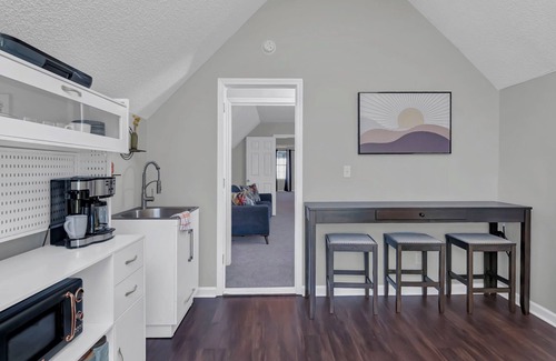 State Park Casa | Cozy and Quiet- Private Upstairs Duplex