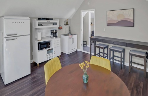 State Park Casa | Cozy and Quiet- Private Upstairs Duplex