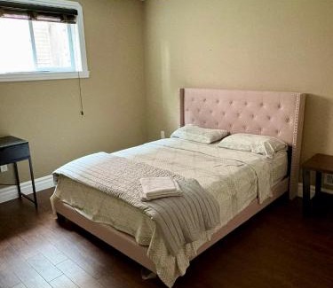 Woodslee Casa | Cozy and quiet room close to riverside