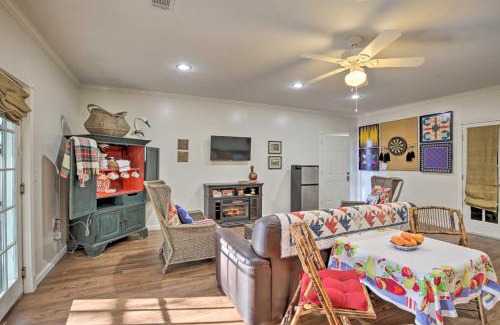 Blue Ridge Apartamento | Cozy and Quiet Studio with Porch, Near Scenic Railway!