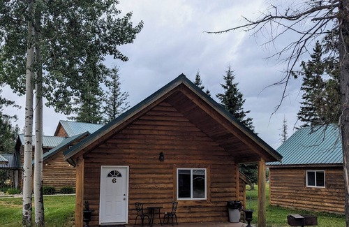 Regional District of Fraser-Fort George Cabina | Cozy and Relaxing Getaway Cabin #6