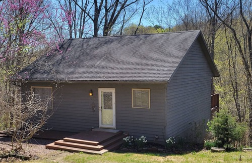 Bloomington Casa | Cozy and Relaxing...Just Steps To The Lake