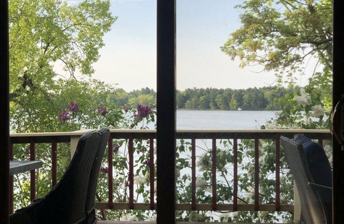 Wautoma Casa | Cozy and relaxing retreat on Lake Irogami.