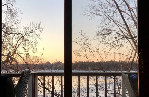 Wautoma Casa | Cozy and relaxing retreat on Lake Irogami.
