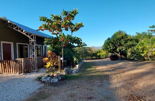 Cantón de Abangares Villa | Cozy and Serene Villa 1 Mile from Gulf of Nicoya
