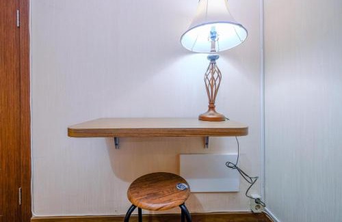 Depok Apartamento | Cozy and Simple Living Studio Apartment at Cinere Resort By Travelio