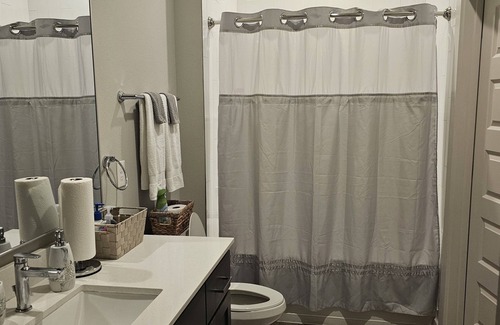 Northwest Orlando Apartamento | Cozy and Spacious 1 bedroom King suite 10 mins from Downtown