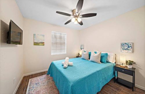 El Lago Casa | Cozy and Stylish 3-Bedroom Sanctuary