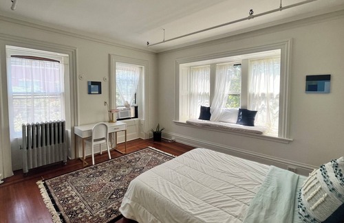 Newburgh Casa | Cozy and Sunny room in historic Newburgh