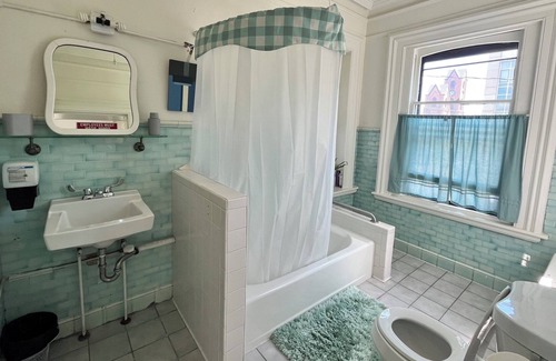 Newburgh Casa | Cozy and Sunny room in historic Newburgh