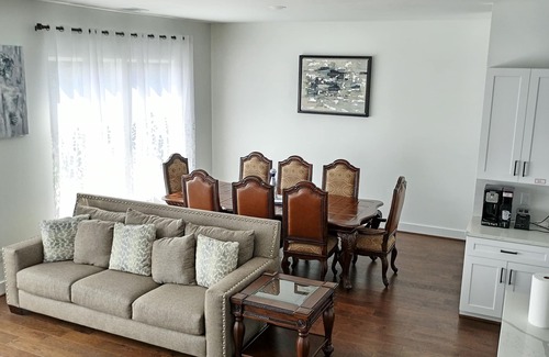 Briarforest Casa | Cozy and Welcoming Home with 4 bedrms, 4 bathrms
