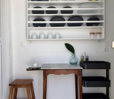 Antiparos Apartamento | Cozy Antiparos Apartment 1 Bedroom Apartment Seabreeze Stunning Sea & Garden Views Agios Georgios