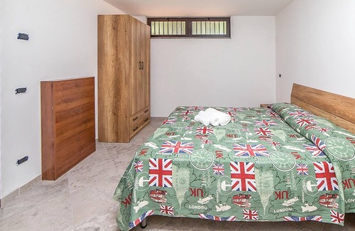 Policastro Bussentino Apartamento | Alojamiento de 2 habitaciones en Policastro Bussentino