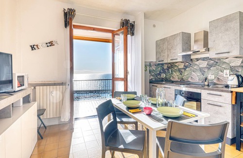 Santo Stefano al Mare Apartamento | Acogedor apartamento en Santo Stefano.