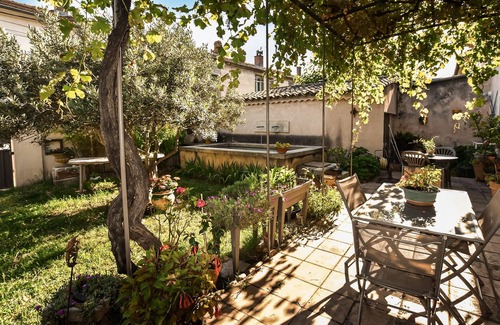 Morieres-les-Avignon Apartamento | Acogedor apartamento en.