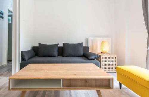 Aigaleo Apartamento | Cozy apartment 10 minutes from Monastiraki Athens
