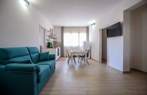 Corso dei Mille - Sant'Erasmo Apartamento | Cozy Apartment at the Central Station - a 100 mt from the Station