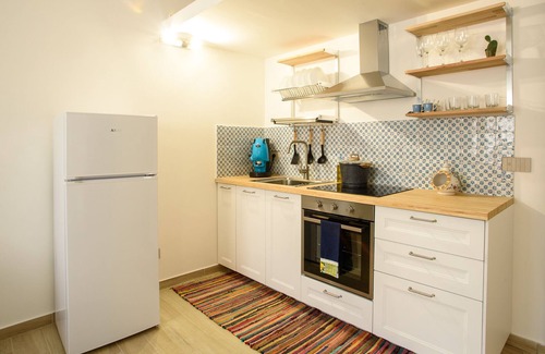 Corso dei Mille - Sant'Erasmo Apartamento | Cozy Apartment at the Central Station - a 100 mt from the Station
