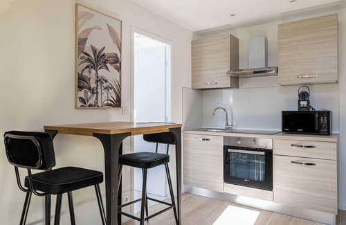 Prado - Republique Apartamento | Acogedor apartamento - Claraboya luminosa - Centro de Cannes