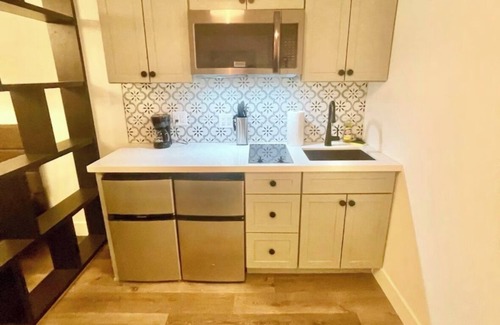 Reno Apartamento | Cozy apartment in awesome Reno with AC, WiFi
