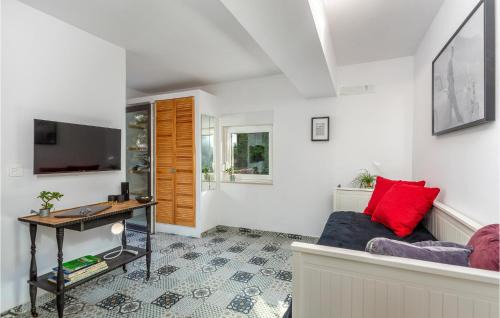 Bogovici Apartamento | Cozy Apartment In Bogovici With Wifi