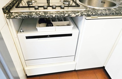 Zona I Val Melaina Apartamento | Cozy apartment in charming Roma with WiFi, AC