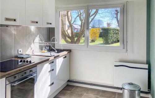 Fecamp Apartamento | Cozy Apartment In Fécamp With Kitchen