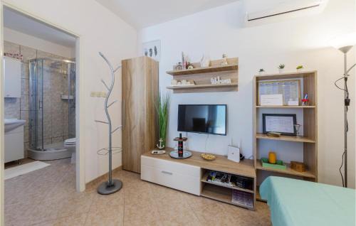Valbandon Apartamento | Cozy Apartment In Fazana With Wifi