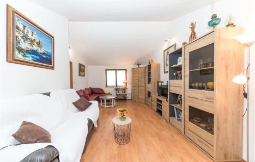 Rudine Apartamento | Cozy Apartment In Kastel Novi